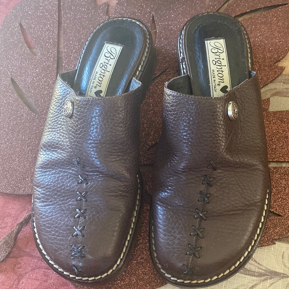 Brighton Brown Clogs